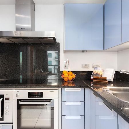 St. George Wharf By Thesqua.Re Apartment London Ngoại thất bức ảnh