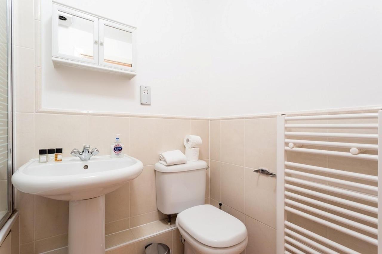 St. George Wharf By Thesqua.Re Apartment London Ngoại thất bức ảnh