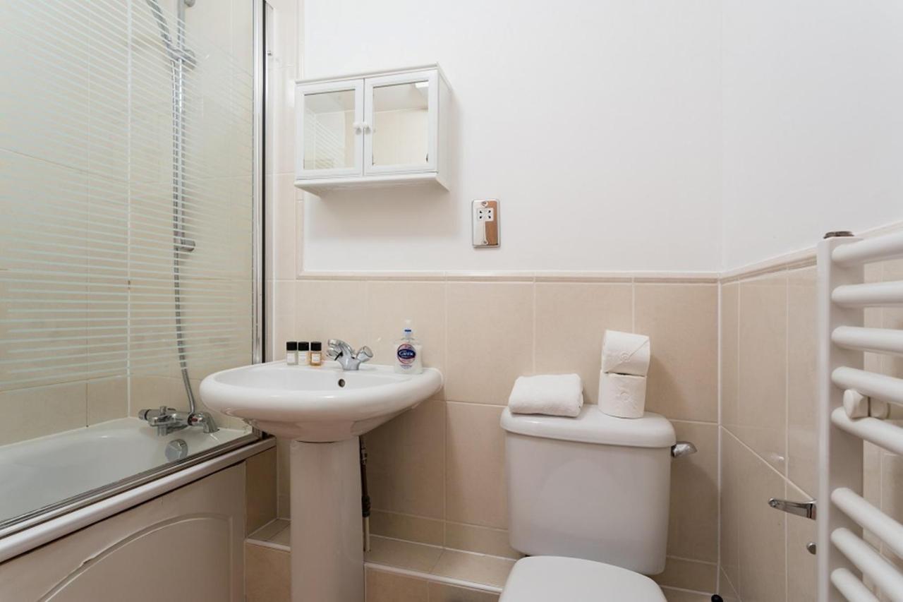 St. George Wharf By Thesqua.Re Apartment London Ngoại thất bức ảnh