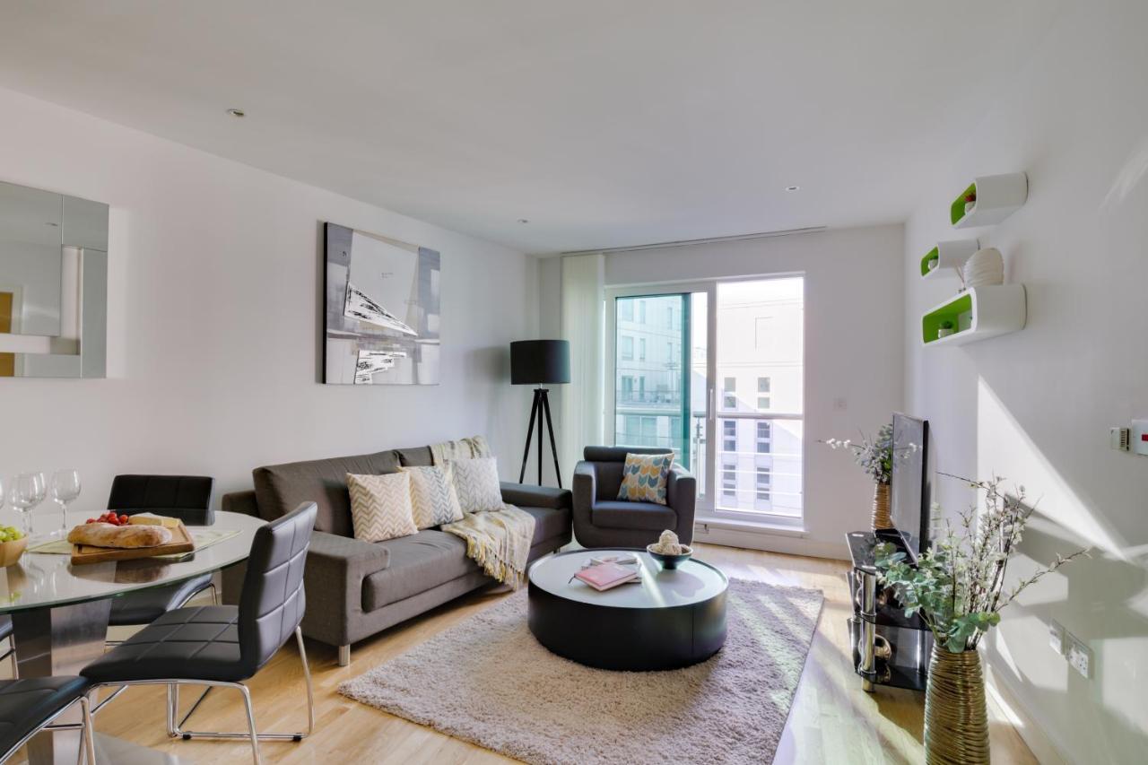 St. George Wharf By Thesqua.Re Apartment London Ngoại thất bức ảnh